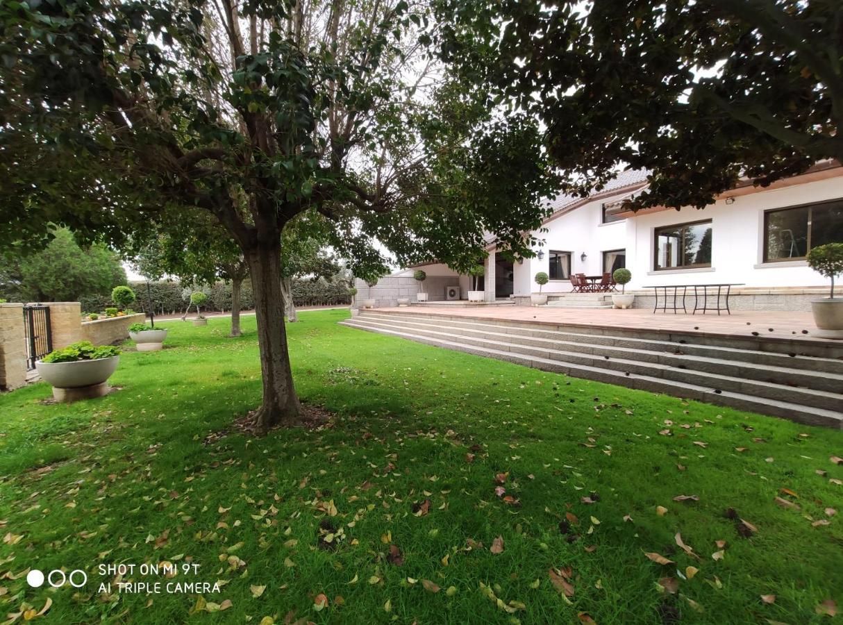 Villa Blanca Con Piscina A 15 Minutos De Toledo - Apartamentos Aloha Toledo Olias del Rey Luaran gambar