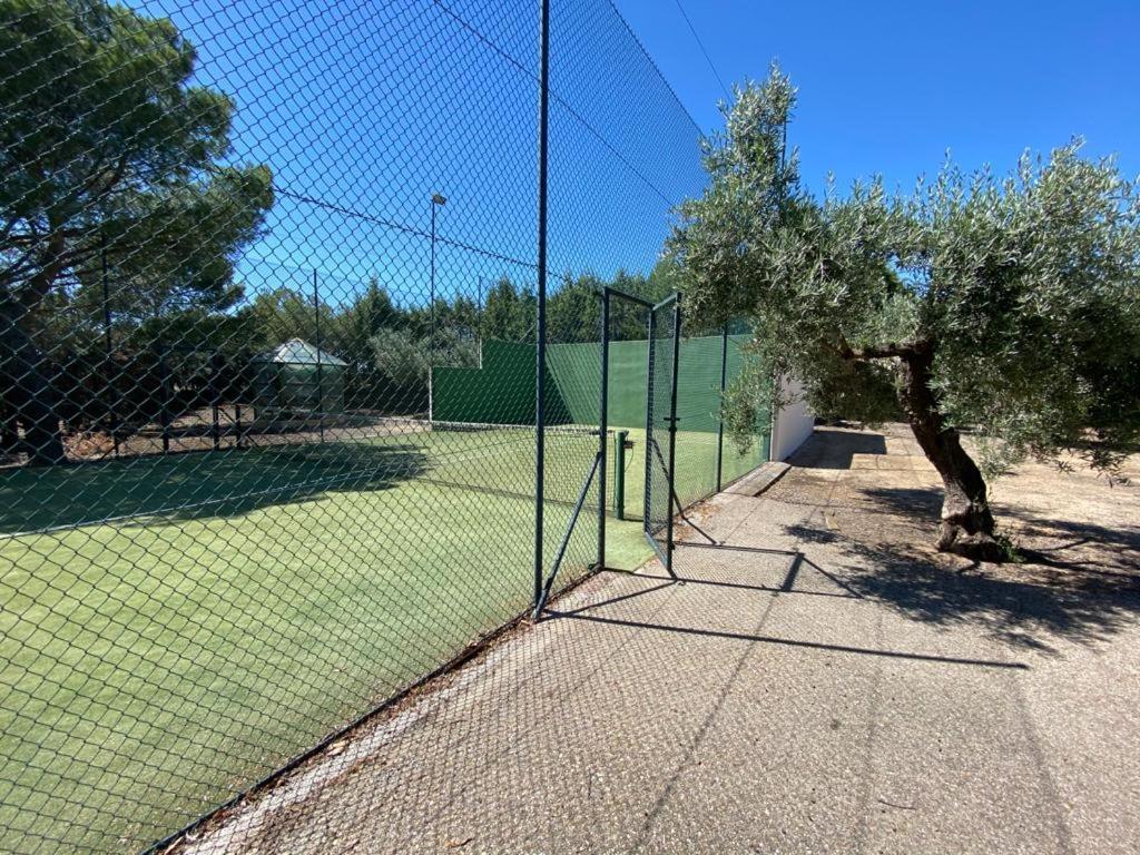 Villa Blanca Con Piscina A 15 Minutos De Toledo - Apartamentos Aloha Toledo Olias del Rey Luaran gambar