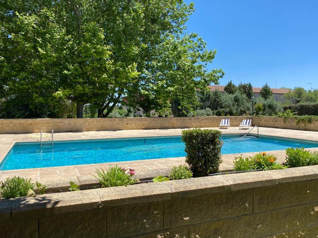 Villa Blanca Con Piscina A 15 Minutos De Toledo - Apartamentos Aloha Toledo Olias del Rey Luaran gambar
